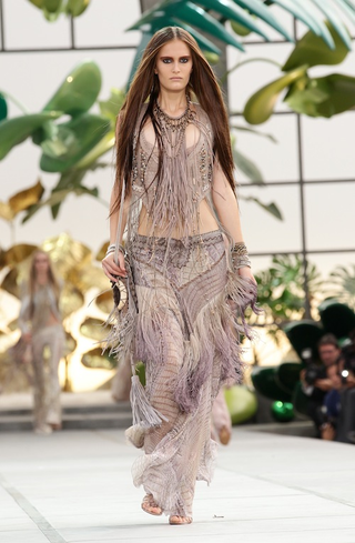 Illustration for article titled Roberto Cavalli: Slinky Flappers Meet Rich Hippies